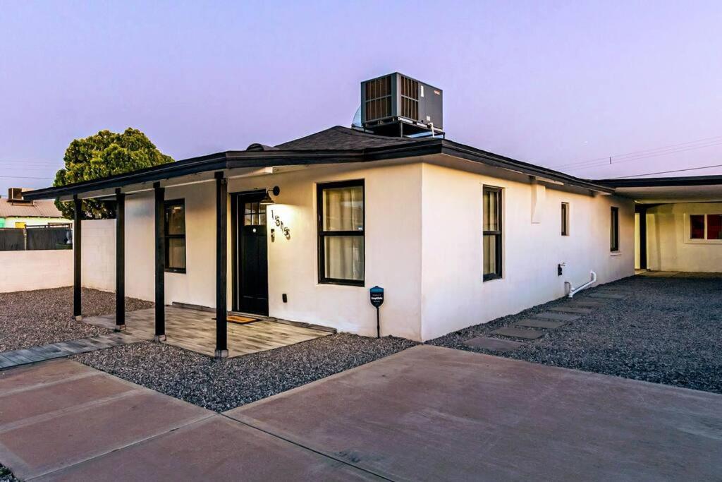 Phoenix Retreat - 1 Bedroom King Suite With 2 Smart Tvs - 10 Min From Airp - Unit B Eksteriør bilde